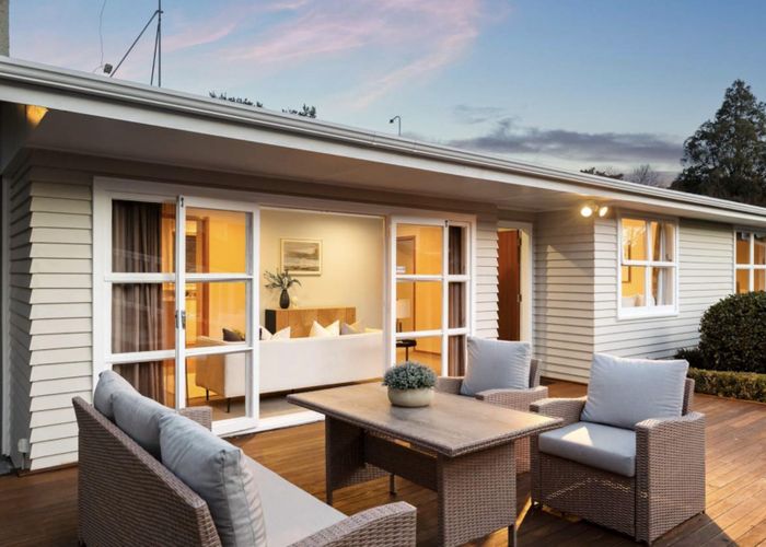  at 102 Monarch Avenue, Hillcrest, Auckland