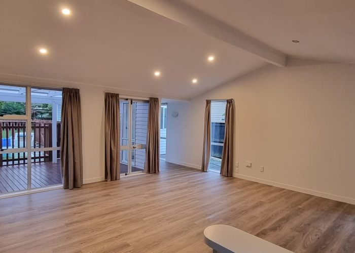  at 2/1569 Great North Road , Waterview, Auckland City, Auckland