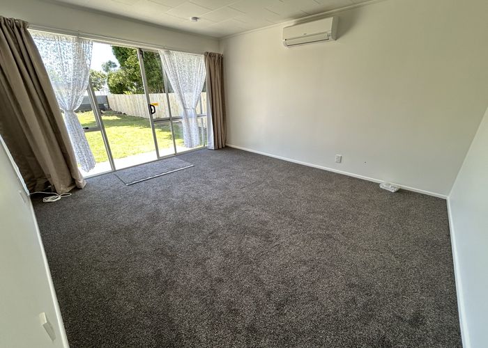  at 393B West Coast Road, Glen Eden, Waitakere City, Auckland