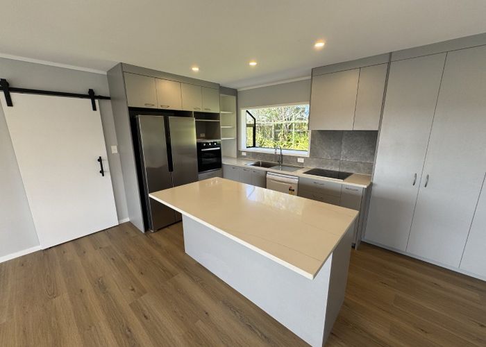  at 61 Keegan Drive, Massey, Waitakere City, Auckland