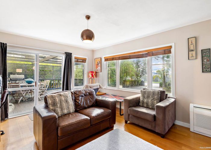  at 704B Te Atatu Road, Te Atatu Peninsula, Auckland