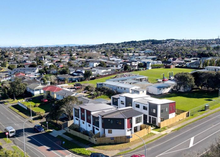  at 118 Hyperion Drive, Randwick Park, Auckland