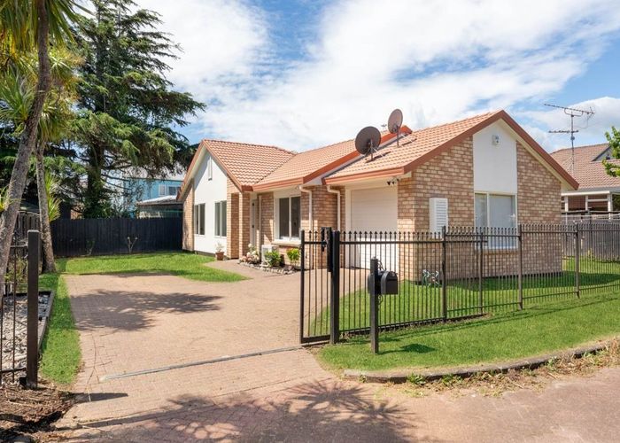  at 75 Sheriff Place, Randwick Park, Auckland