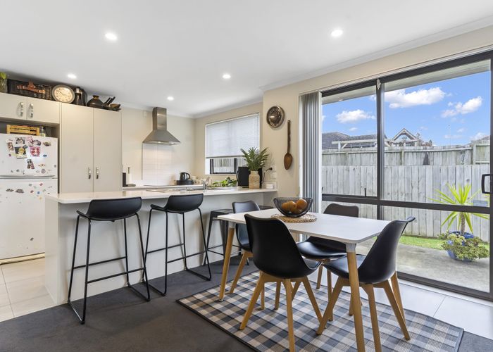 at 12 Koko Mews, Mangere Bridge, Auckland