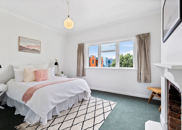  at 30 Drummond Street, Mount Cook, Wellington