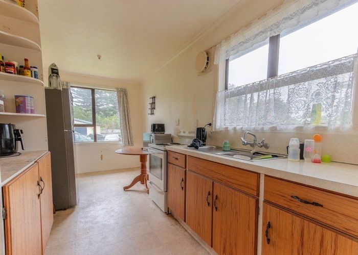  at 76 Matai street, Castlecliff, Whanganui, Manawatu / Whanganui