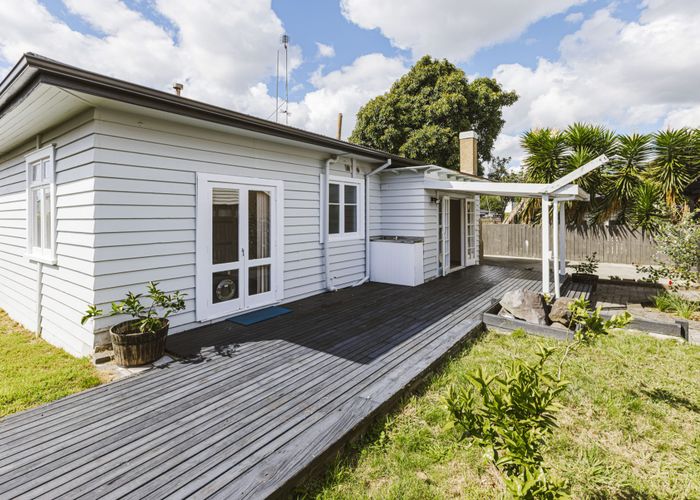  at 10 Sturdee Road, Manurewa, Auckland