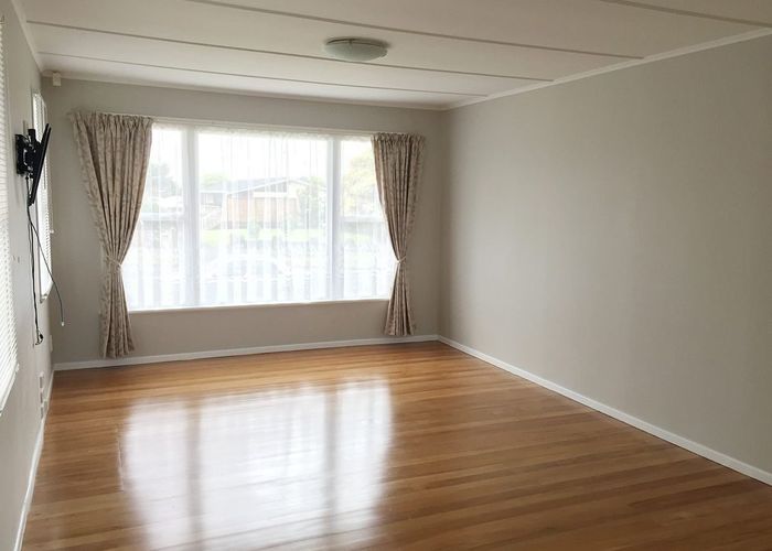  at 111 Gossamer Drive, Pakuranga, Manukau City, Auckland