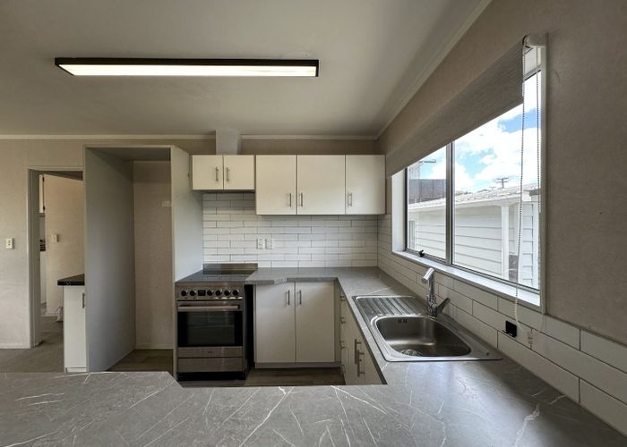  at Welcome Bay, Tauranga, Bay Of Plenty