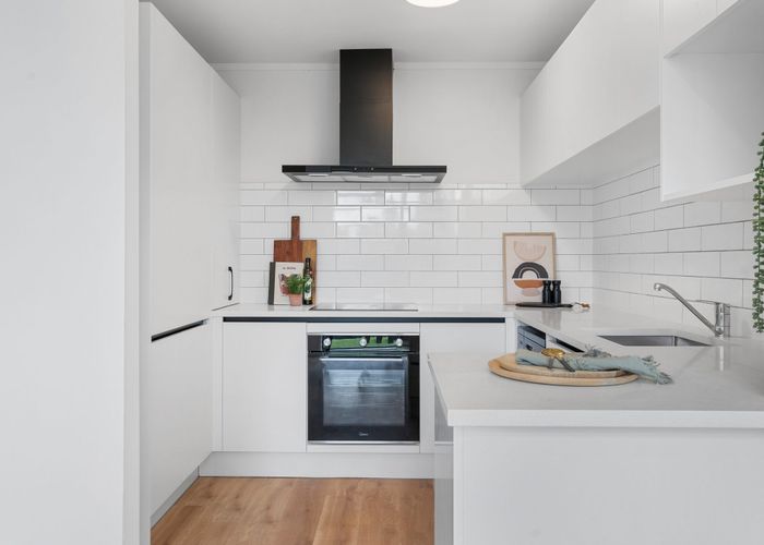  at 10/3 Erewhon Place, Birkdale, North Shore City, Auckland