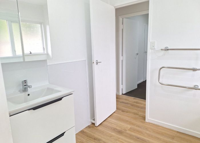  at 3/105 Pilkington Road, Panmure, Auckland