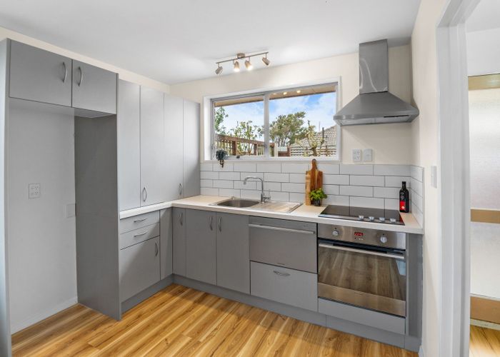  at 2/17 Philomel Street, North New Brighton, Christchurch