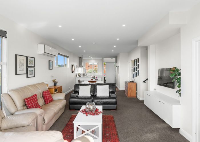  at 27 Dow Square, Wigram, Christchurch