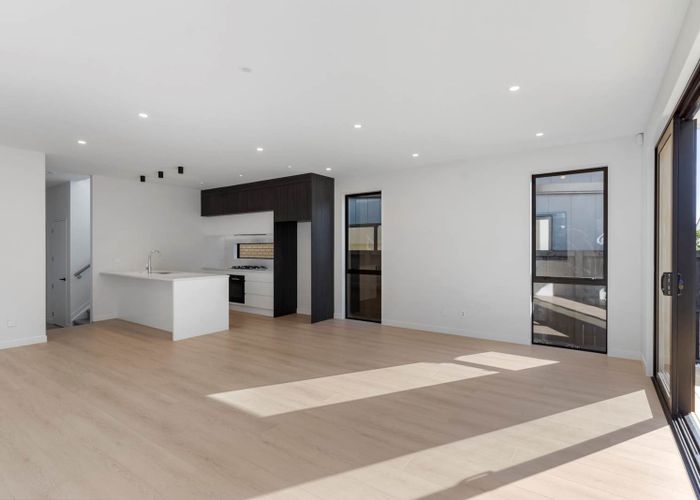 at 27 Pohewa Road, Silverdale, Rodney, Auckland
