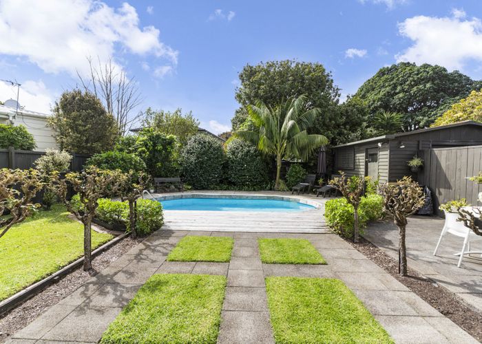  at 62 Merton Road, Saint Johns, Auckland