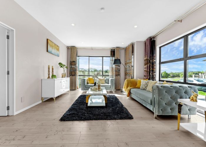  at 8 Cloghfin Place, Flat Bush, Manukau City, Auckland