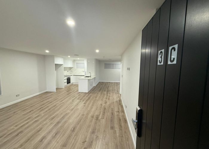  at 3c Guildford Place, Glen Innes, Auckland City, Auckland