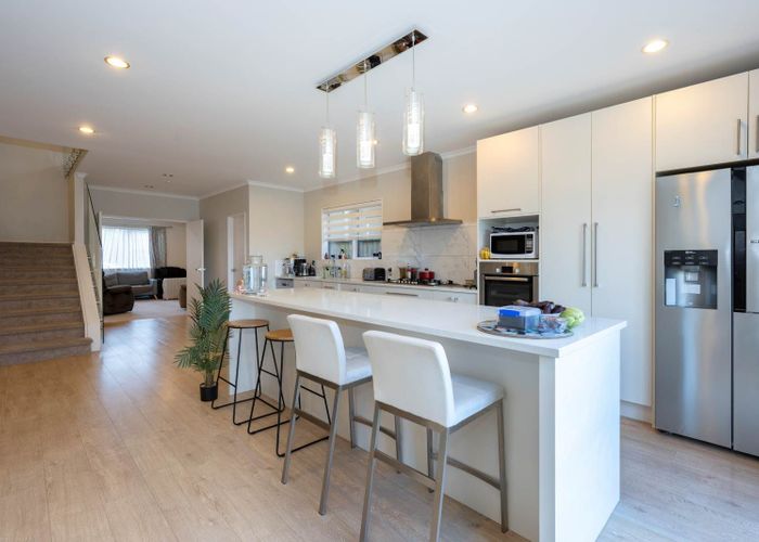  at 20 Charlestown Drive, Flat Bush, Auckland