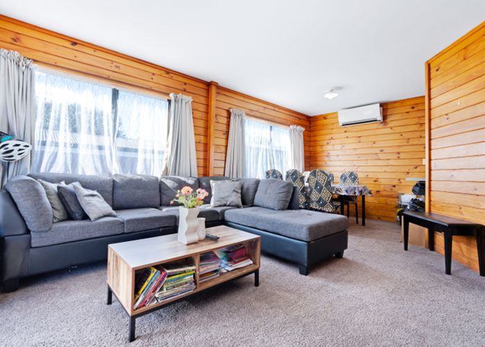  at 2/43 McLeod Road, Henderson, Auckland