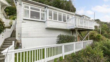  at 67 Garden Road, Northland, Wellington