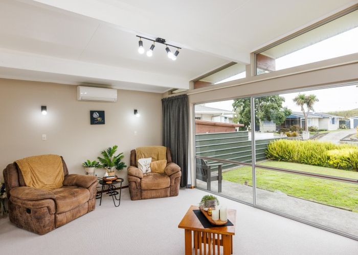  at 17 Pinedale Parade, Milson, Palmerston North
