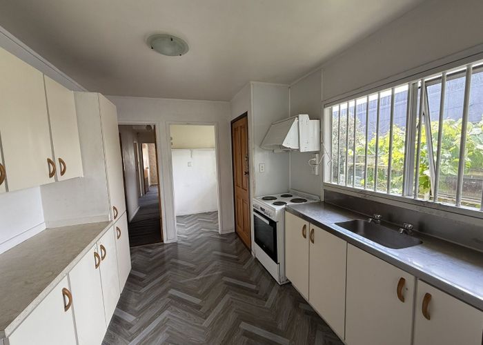  at 190 Universal Drive, Henderson, Waitakere City, Auckland