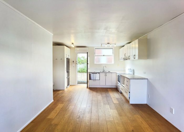  at 2/11 Lovelock Avenue, Mount Eden, Auckland City, Auckland