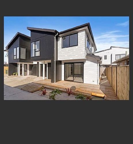  at 8A Tiraumea Drive, Pakuranga, Manukau City, Auckland