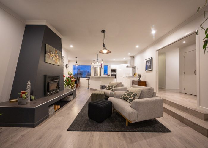  at 100 Ruapehu Drive, Fitzherbert, Palmerston North, Manawatu / Whanganui