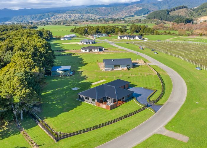  at 30 Ohau Gravels Way, Ohau, Levin