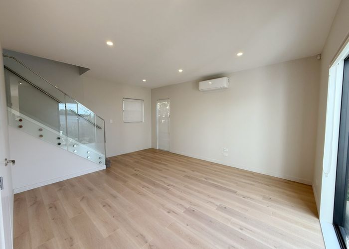  at 261C Glenfield Road, Hillcrest, North Shore City, Auckland