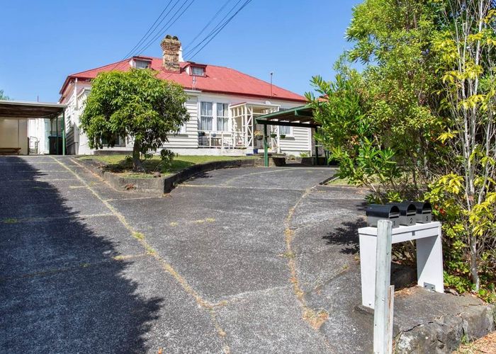  at 16 Puketea Street, Blockhouse Bay, Auckland