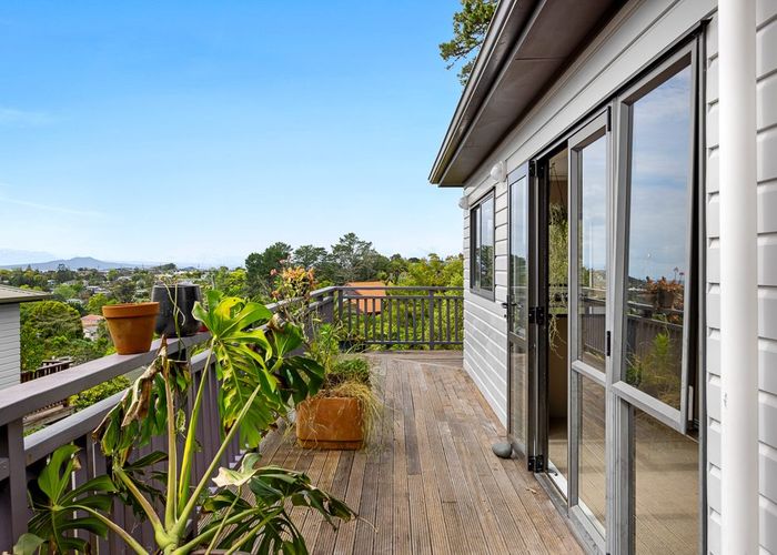  at 278C Glamorgan Drive, Northcross, Auckland