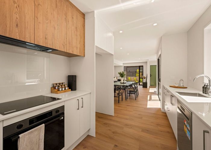  at 18 Sanft Avenue, Mount Roskill, Auckland City, Auckland