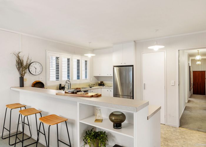  at 1/11 Smale Street, Point Chevalier, Auckland City, Auckland