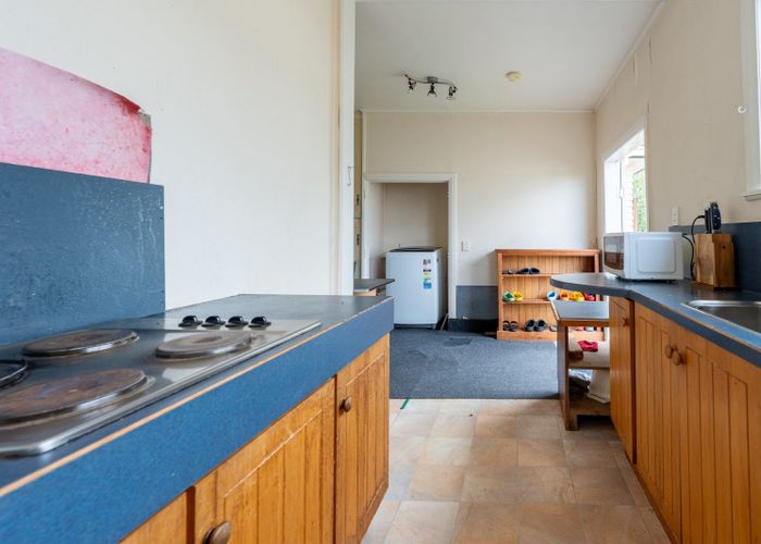  at 218 College Street, West End, Palmerston North, Manawatu / Whanganui