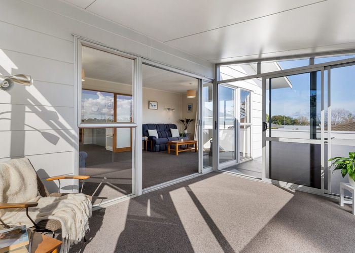  at 24 Sunnynook Road, Sunnynook, Auckland