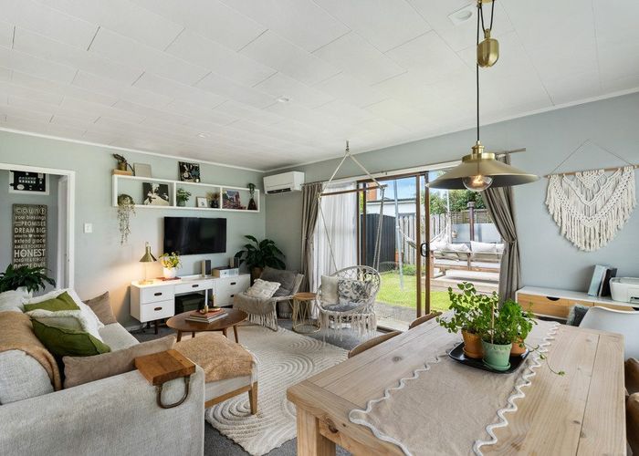  at 3/40 Coniston Avenue, Te Atatu South, Waitakere City, Auckland