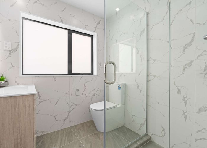  at 6/18 Hutchinsons Road, Bucklands Beach, Auckland