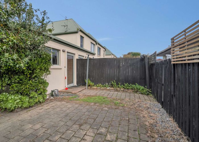 at 1/61 Champion Street, Edgeware, Christchurch City, Canterbury