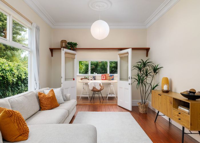  at 121 Sullivan Avenue, Woolston, Christchurch
