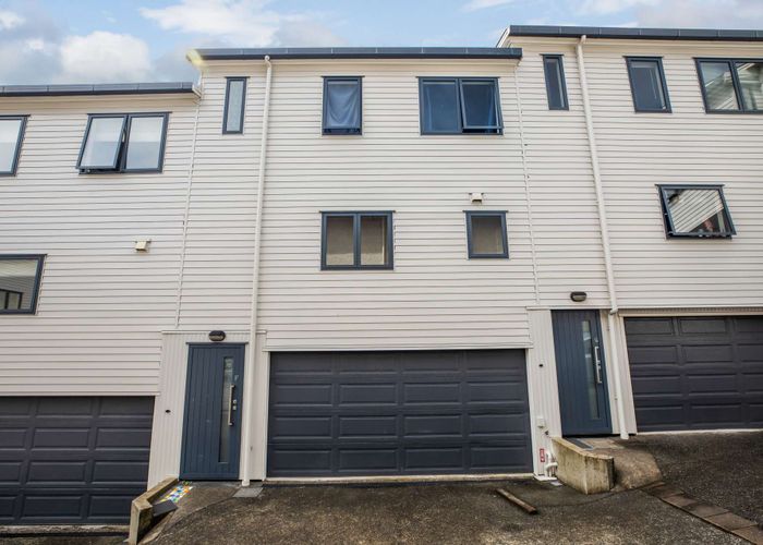  at 120F Grafton Road, Grafton, Auckland