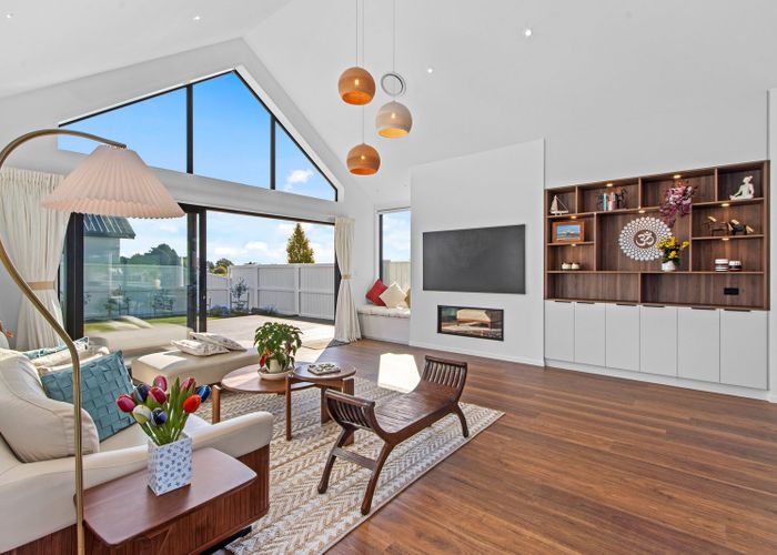  at 2 Emeline Chapman Drive, Cashmere, Christchurch City, Canterbury