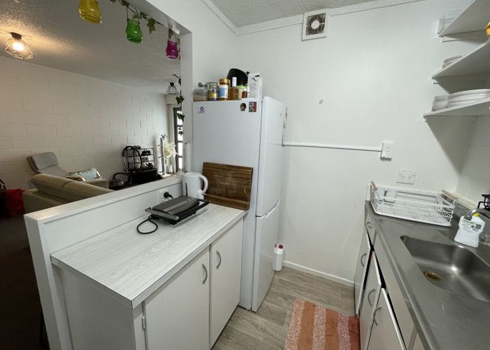  at 2/4 Derby Street, Mount Victoria, Wellington, Wellington