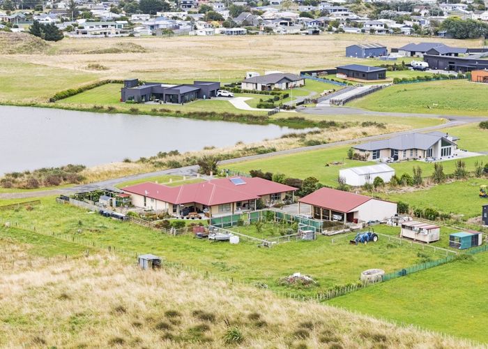  at 25 Carex Grove, Foxton Beach, Horowhenua, Manawatu / Whanganui