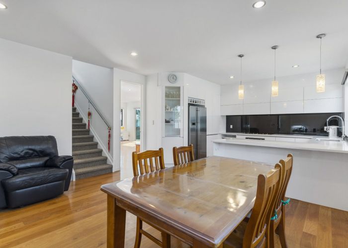  at 12A Blakeborough Drive, Forrest Hill, Auckland