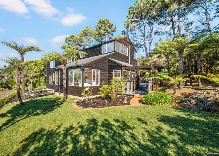  at 15 Tree Fern Trail, Campbells Bay, Auckland