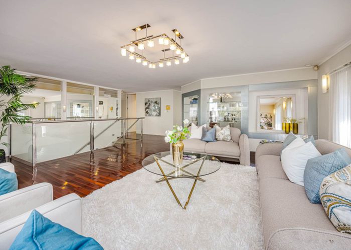  at 17 Debron Avenue, Remuera, Auckland City, Auckland