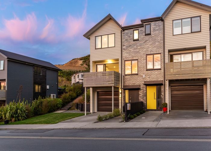  at 7 Holystone Road, Whitby, Porirua, Wellington