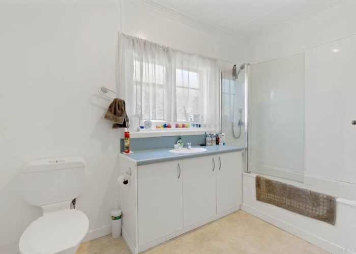  at 1/23 Te Kawa Road, One Tree Hill, Auckland City, Auckland